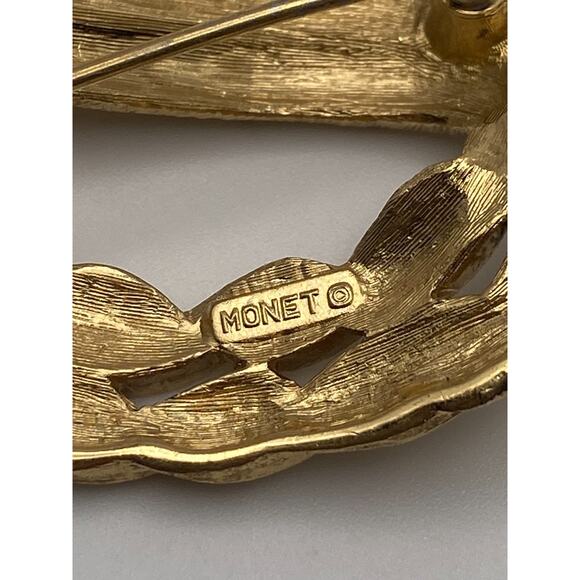 Vintage Monet Brushed Gold Tone Modernist Twisted Leaf Costume Brooch - Picture 7 of 12